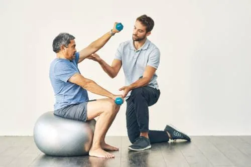 ¿Qué especialista trata el dolor de hombro?