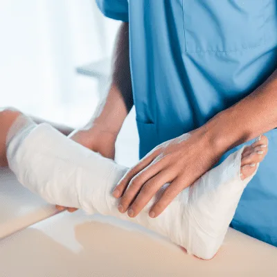 ¿Qué especialista trata las fracturas?